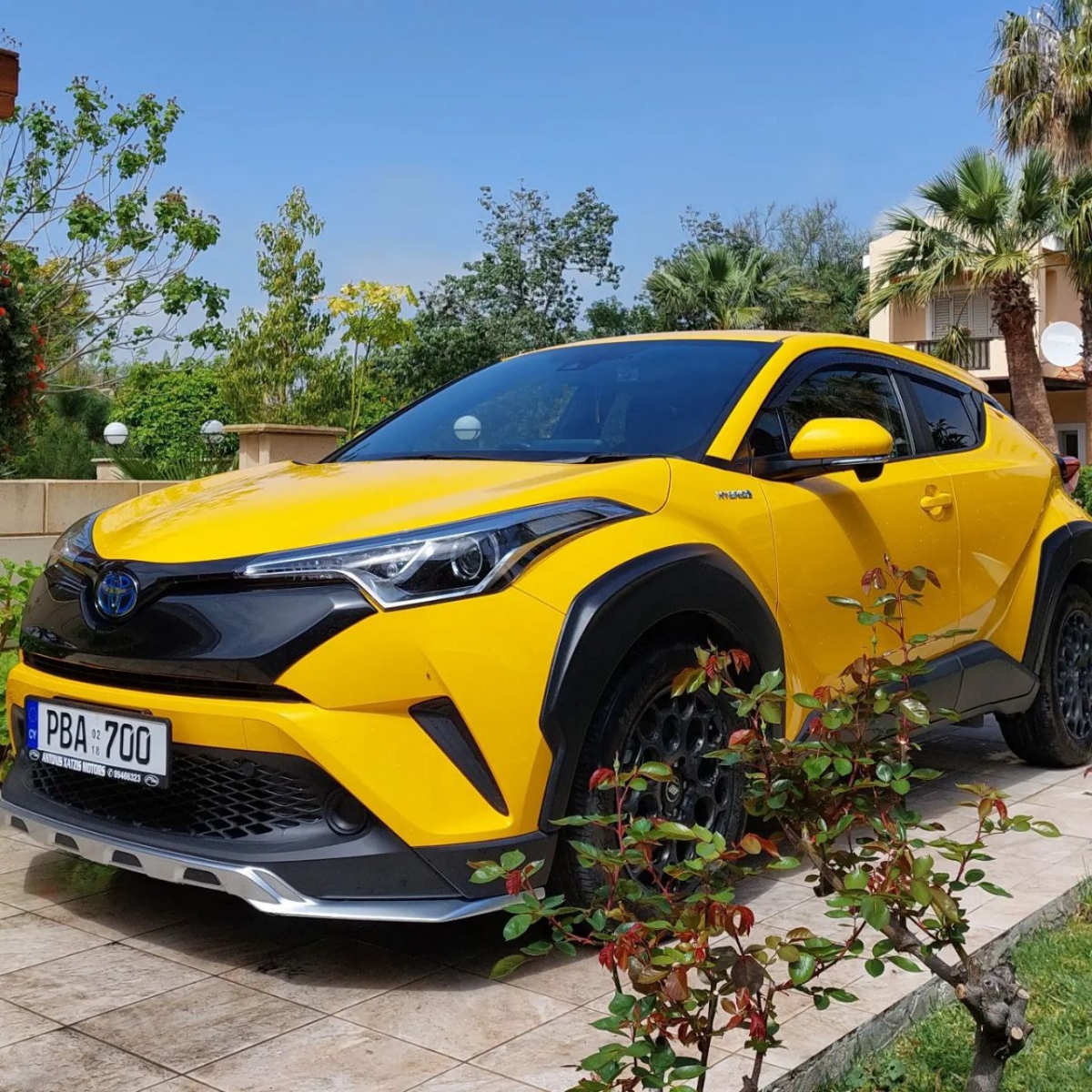 C-HR HYBRID TOYOTA