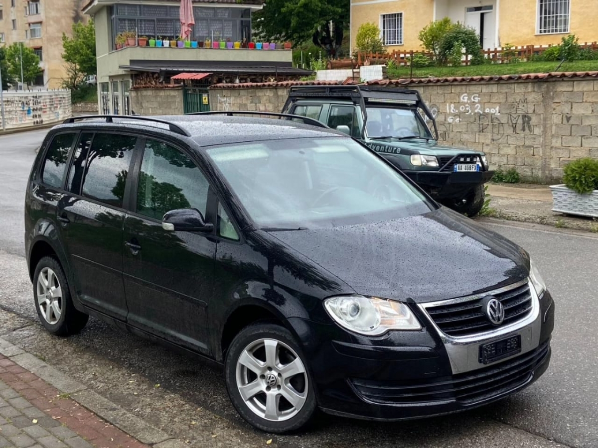 TOURAN VOLKSWAGEN