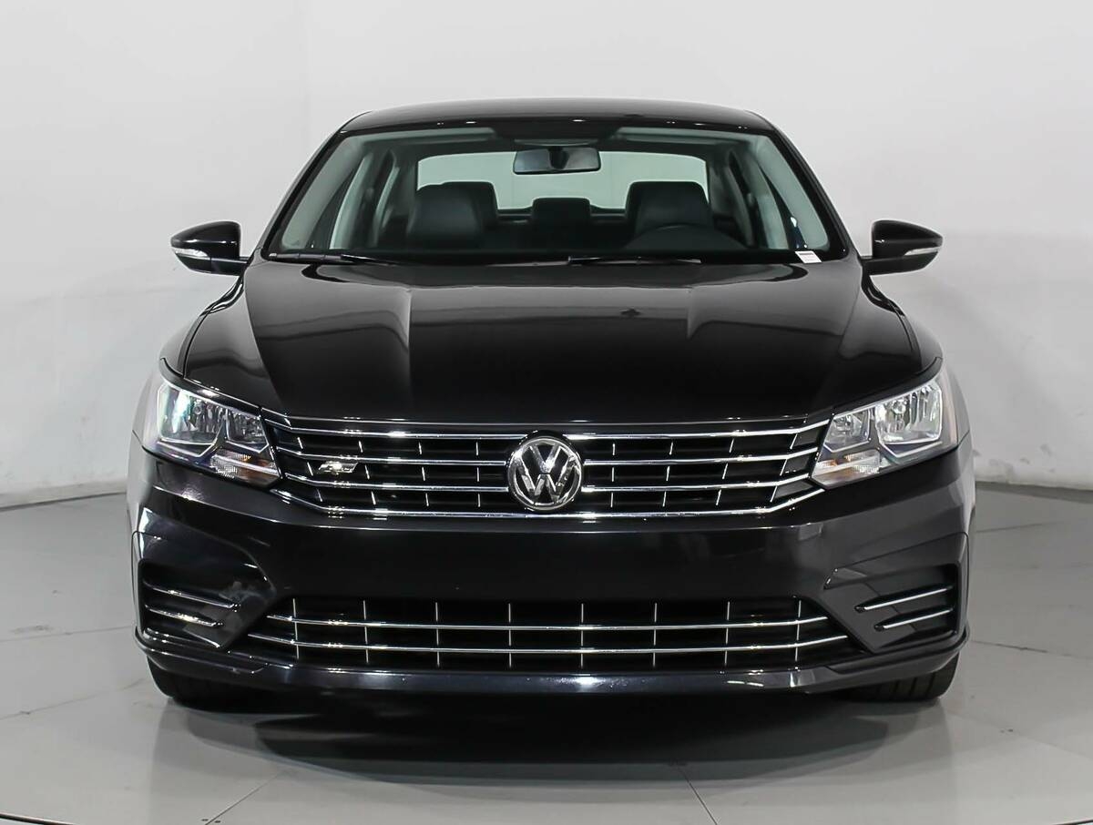 PASSAT VOLKSWAGEN